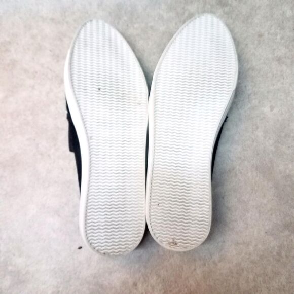 BCBGeneration Womens Yerra Size 8.5 Black Leather Slip On Perforated Loafer Mu - Picture 9 of 10